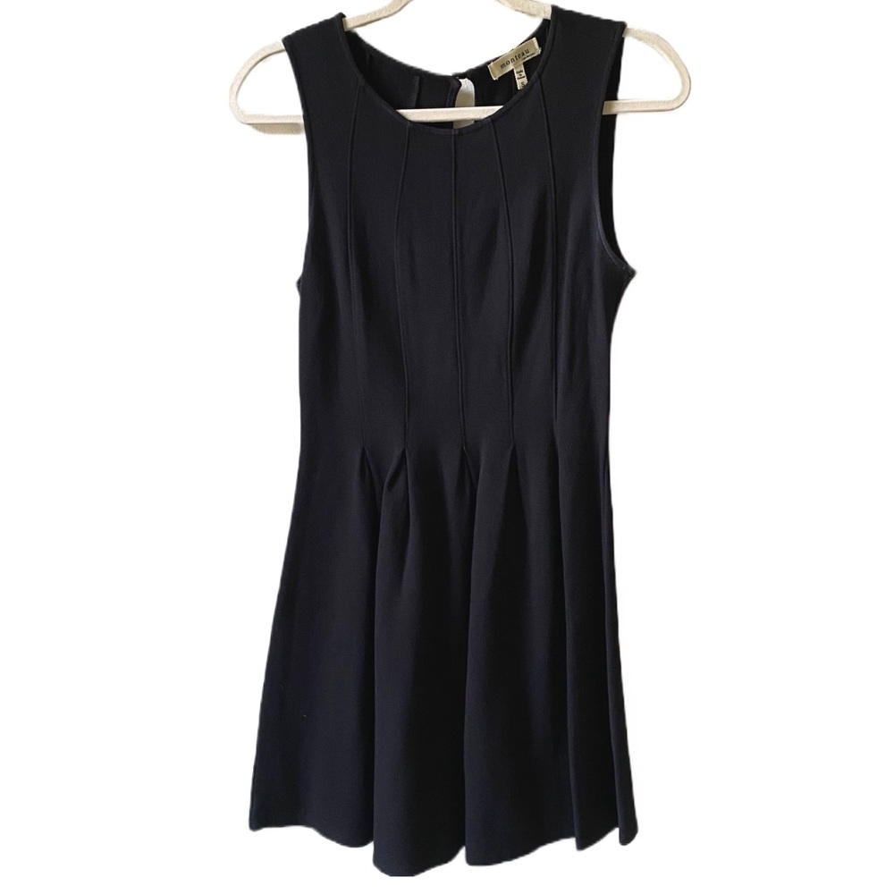 Monteau Black Pleated Sleeveless A-line Size Small Comfortable Stretch Dress